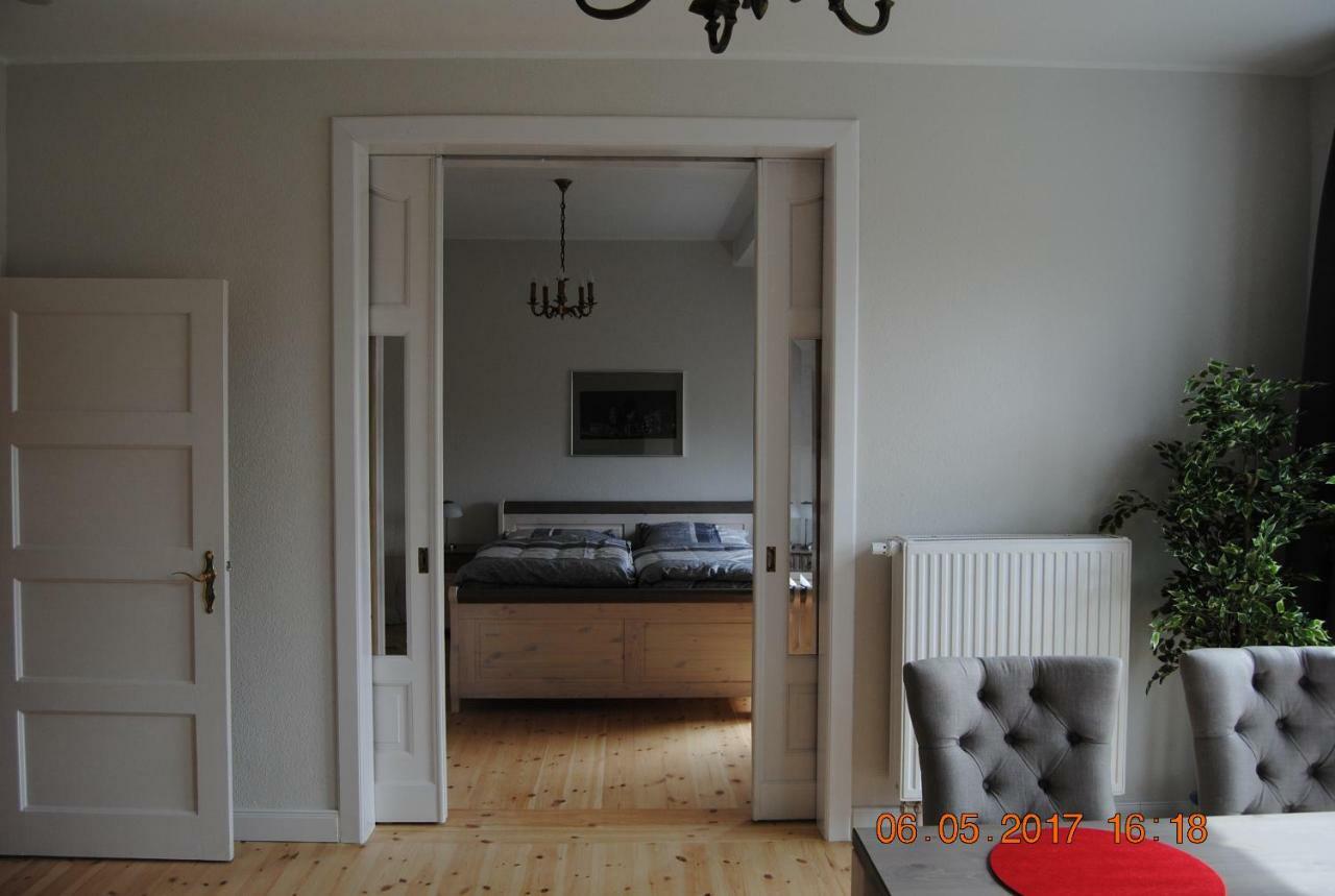 Ruhige Ferienwohnung In Der City Koenigswohnung Kiel Exterior foto